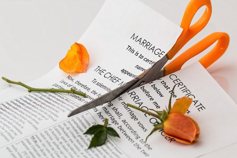 Before the Papers: Your Proactive Divorce Planning Checklist