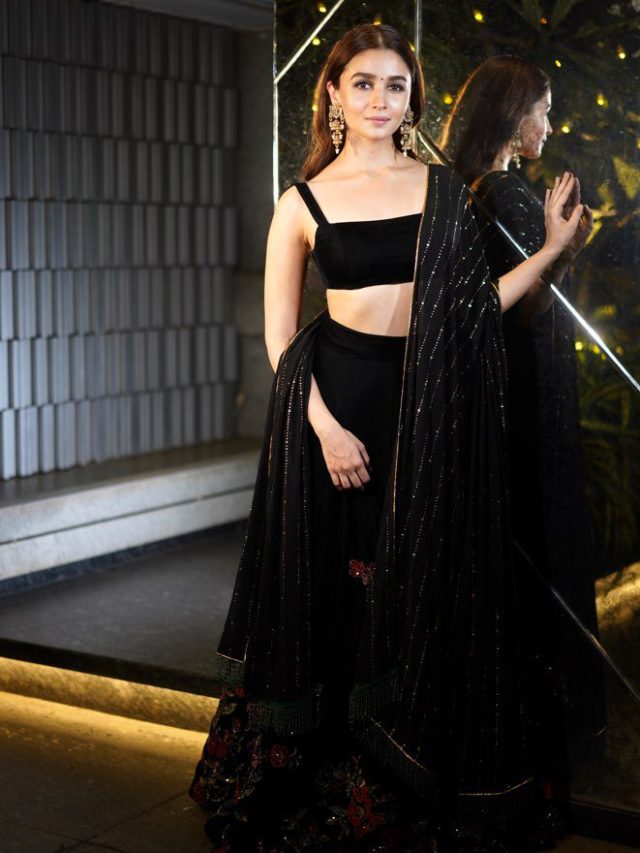 Alia-Bhatt-Black-Lehenga-Shyamal-Bhumika-1