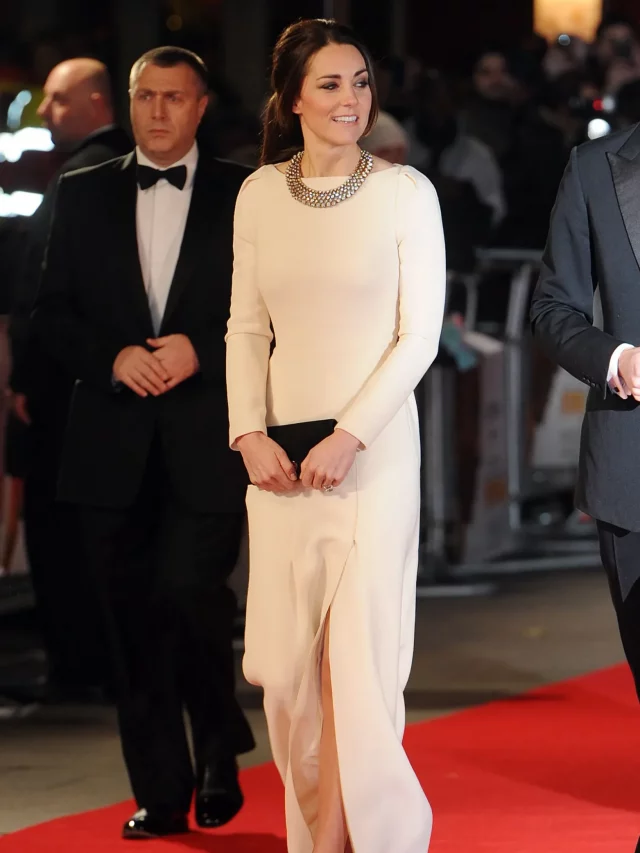 Kate Middleton In White Outfits45