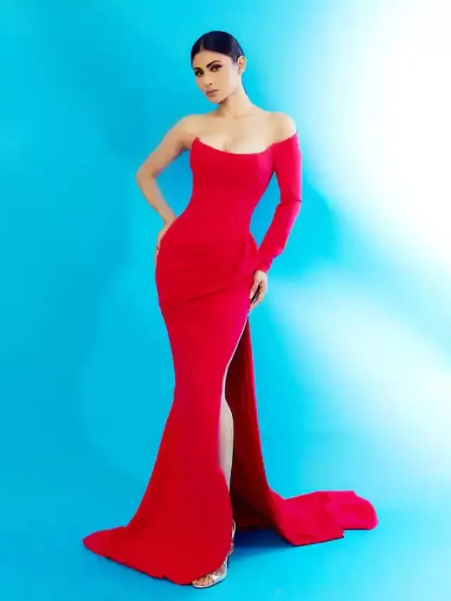 mouni roy bodycon dress11