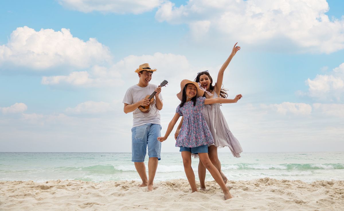 family-at-the-beach-summer