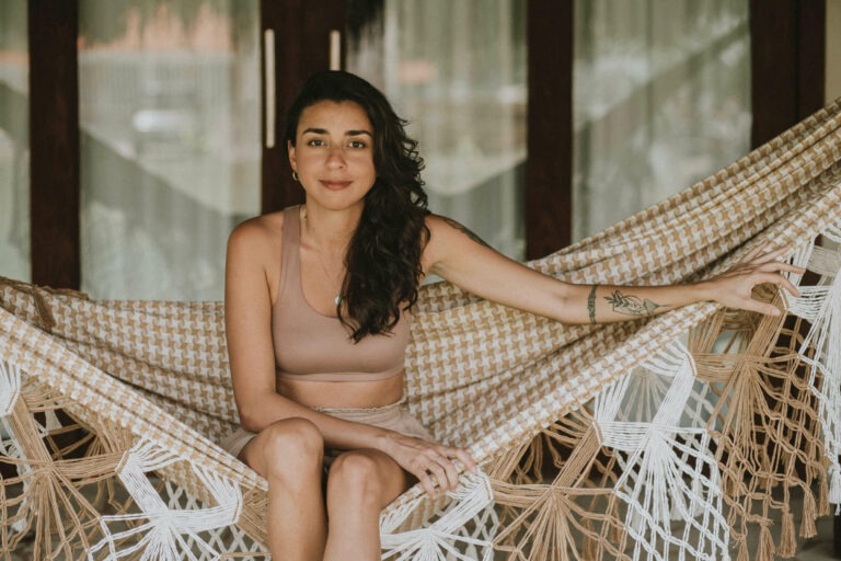 Digital Nomad Rosa Sarmento: Transforming Podcasting for Women Leaders